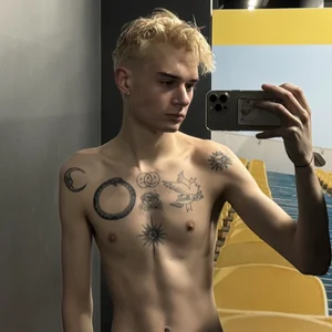 avegothy- Public Pic