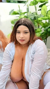 Kenya--Buhle The water did its thing 💦 Pic 3