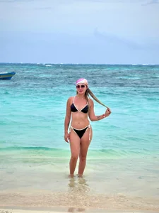 EmiilyHendriixx A little of my vacation 🔥 Poză