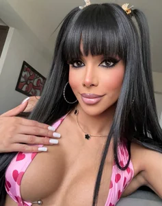 carlatracy_28 ♥ Pic 4