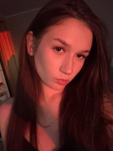 emilylovetokens Public  4টি ছবি