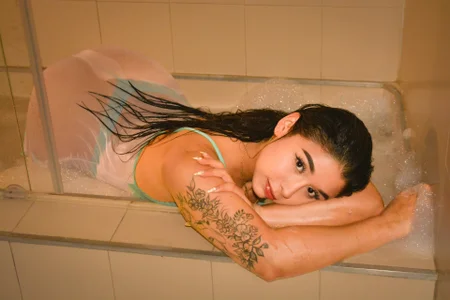 ISA_NIXON Wet 💦 Pic 3