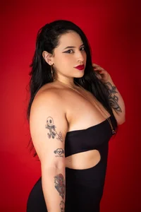 EmmaWalkerr_ Red ❤️ Pic 5