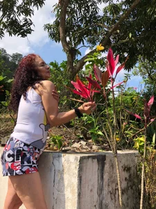 agatha_ross26 Sexy Agatha in nature 🌷 Foto 4