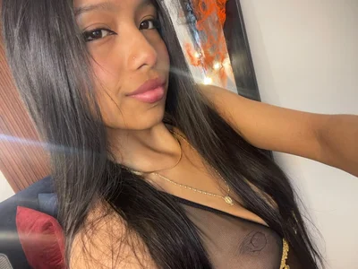 Tianacollins 🔥 Tonight, I want to be your favorite distraction. Bilde 4