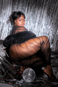 kaylie_mitchel GLAM ✨ Gambar 4