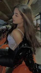 Sammy_pink casual photos Pic 3