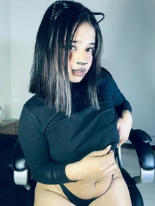 ScarletDoll my Halloween sexier for you🐱🥵🖤 Pic