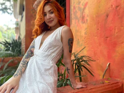 Isis-Blaze Your favorite redhead in a photoshoot that is pure romance for the eyes 😍 Pic 6