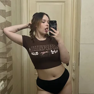 Molly_ParkerPublic图片 3