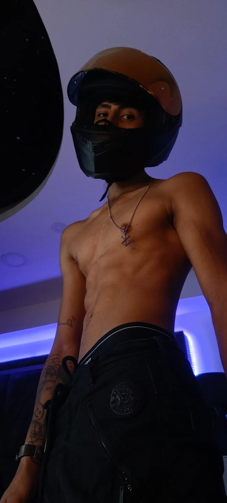 MaxiimoRomano_ Trending Plaatje 4051