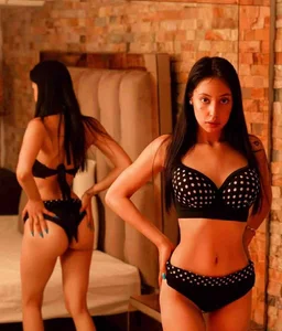 MiaEvans0my sexy Bild 6