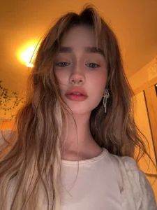 lovelyalivia Public Foto 3