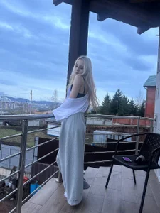 Karolina_brand Public Pic