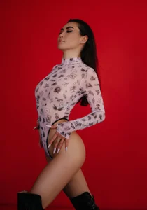 Molly_Jons kullanıcısının Undress me with your eyes albümü -  3 fotoğraf