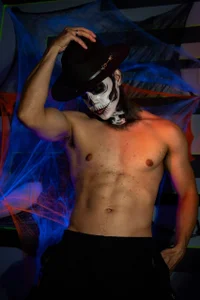 MarcoSullivan kullanıcısının Halloween 2026 albümü -  2 fotoğraf