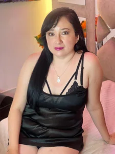 NaomiCollins Public  5. fénykép