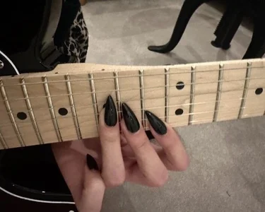 Mildmischief Public Foto 3