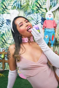 MadelaineJones Easter Immagine  2