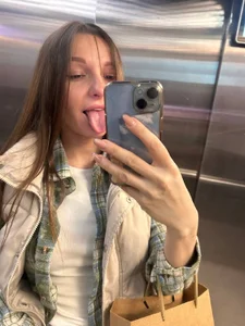Public de AudreyBrooks_  3 Imagens