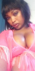 Public od CHERYBOOBS_X_X_X  4 snímek