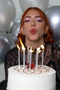 emyli_sw_: celebrate with me ( 2 фото)