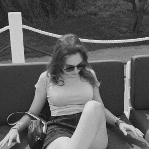 Public od JoslynContrera  3 snímek