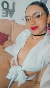 emiily_curly 🤍 Εικόνα