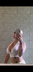 alicexbzz Public slika