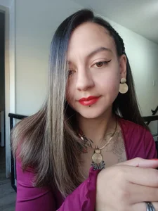 Ariana_blonde 💋 Kiss me or tease me? YOU choose! 😏 Pic 9