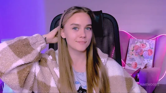 Public od JuneWoods  snímek