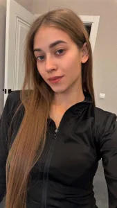 Julie_Castle Public Pic 5