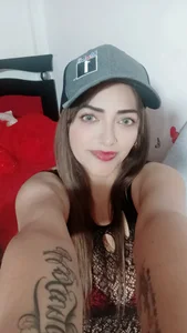 Lady_16 Sexy tetas Pic 2