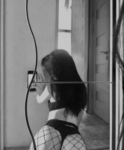 Amelia_skyy Public  2. fénykép