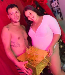 Valeria_AndJones Merry Christmas Pic 4