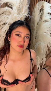 Naomi_Tovar ཐི༏ཋྀ 𝐹𝑜𝑟 𝑌𝑜𝑢 ⌝ Pic 3