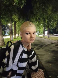 Bonnie_Hernandez Public Kuva 3