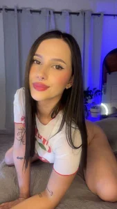 Do you like how I look?😏 de MelissaAlvarez  6 Imagens