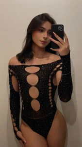 Samanta_Martiinez Public Gambar 3