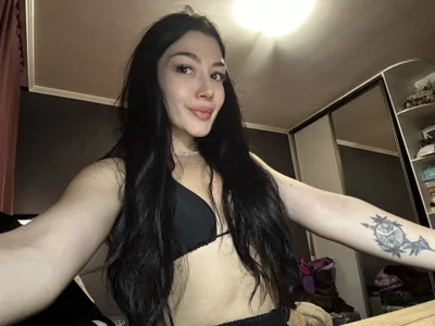 MeghanRouge Public Hình 4