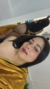 Nisha_jazz 🌼  2টি ছবি