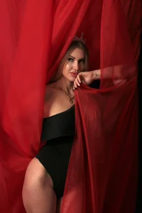 LuisaSinthere should be a king next to the queen Bild 8