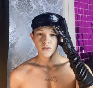 izan_20 😈🤪 圖片