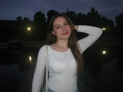 LindsayBlackshire Public Immagine  4