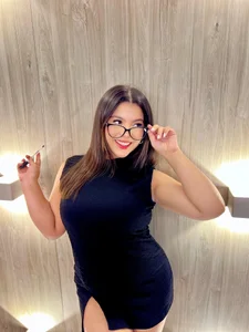 CandaseRussell Your sexy secretary. Pic 7