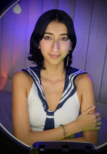Meganlove_asSchool Girl Bild 7