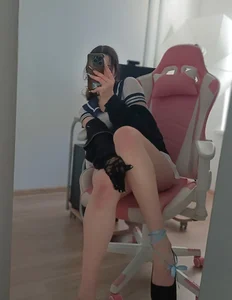 CaseySparkle: I'm in japaneese sailor uniform ( 7 фото)