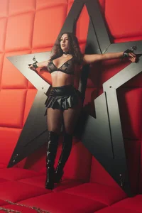 DannieSmith1の🖤 Fotoshooting BDSM 💥の 2枚の写真