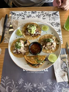 Thanks to our Alejo🇲🇽 - Mexican love💕 de Sofii_n_Diego  8 Imagens