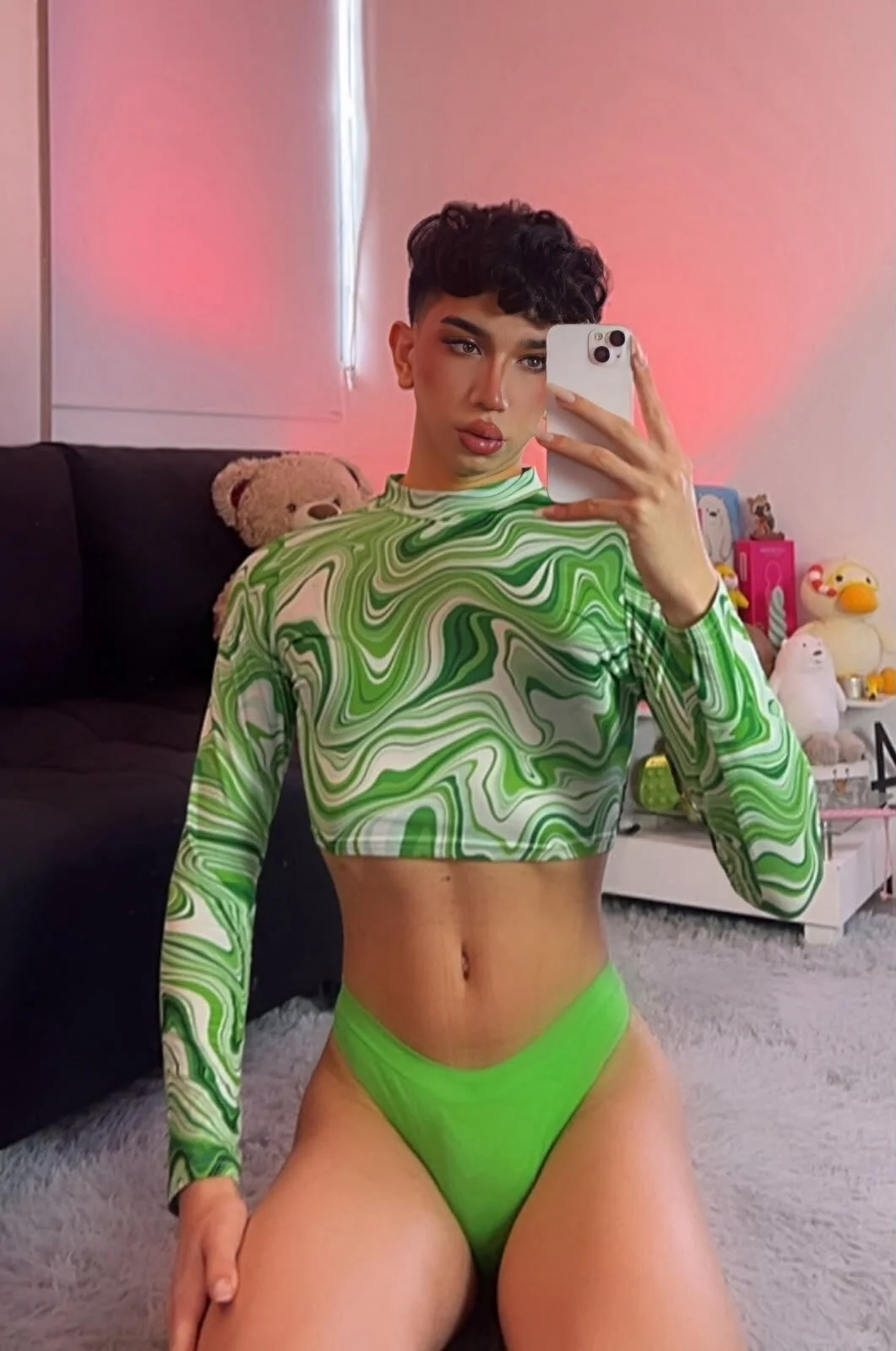 Трендове зображення  7961 Jamess_Brown